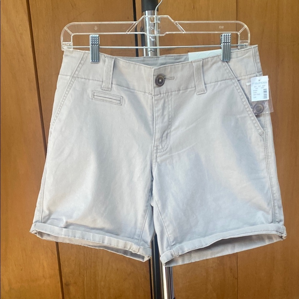 Maurice's Women's Khaki Shorts Size 3/4 NWT